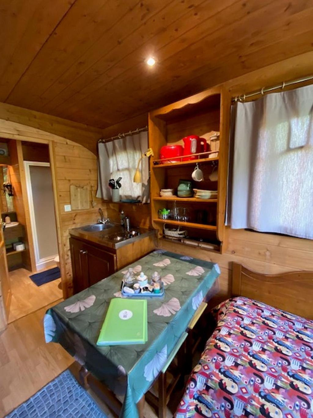 Le Domaine Des Droles De Dames Konuk evi Buding Dış mekan fotoğraf